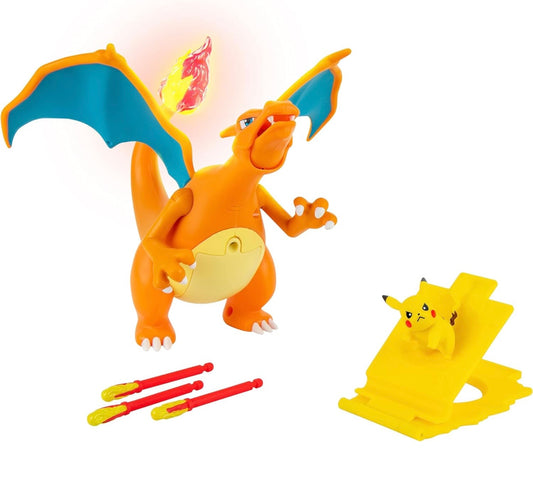 Pokémon Charizard - Figura de lujo de 7 pulgadas, Pikachu Interactivo de 2 pulgadas con lanzador